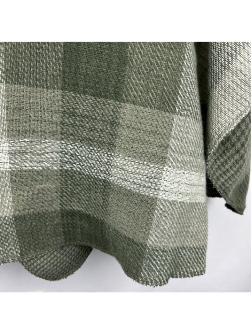Woolrich Plaid Reversible Cozy Blanket Wrap Green One Size OS NWT - Picture 6 of 7